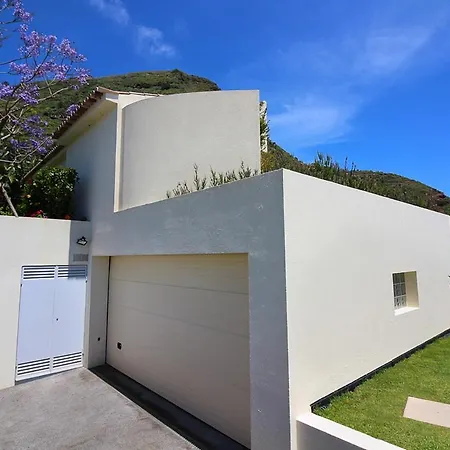Arco Da Calheta Sleeps 6 With Pool * Arco da Calheta (Madeira)