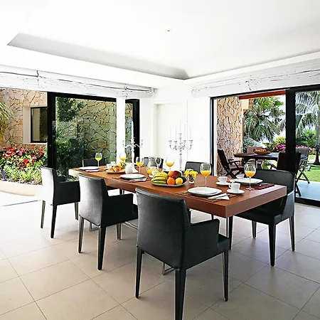 Arco Da Calheta Sleeps 6 With Pool Arco da Calheta (Madeira)