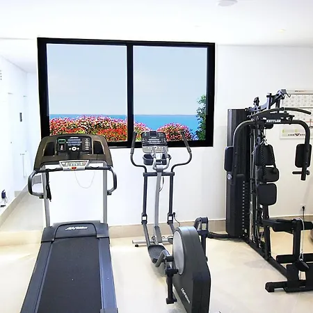 Arco Da Calheta Sleeps 6 With Pool * Arco da Calheta (Madeira)